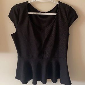 Cute top with mesh in the middle